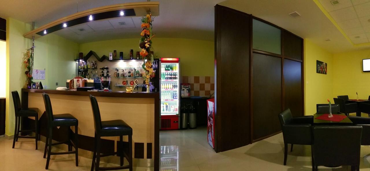 Hotel Preveza Spisska Nova Ves Luaran gambar